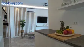 Apartments L-A-M - Image 1