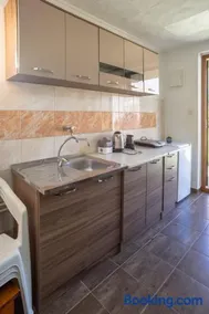 House Jaksic - Image 4