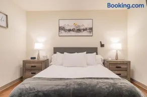 Modern City Suite 2 - Image 1