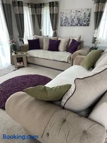Static Home From Home - Image 2