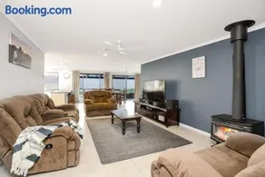 Family Vibes By Middleton Beach- Free Wifi - Image 2