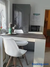 2 Zimmer Domizil am Südhang mit Terrasse und Pool - Image 1