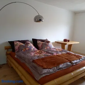 Riccis 47m2 bamboo flat 2 Personen - Image 3