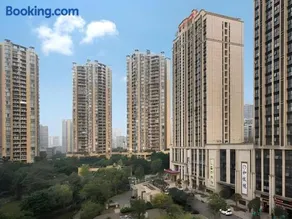 Vienna Hotel Chongqing West Station Southwesten Hospital - Image 1