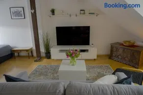 Dachgeschosswohnung - Image 2