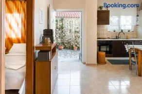 Ridomo Canyon Apartment - Image 4