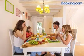 House Encanto - Old Town Retreat - Image 3