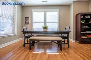 Perfect Downtown Location - 3BR - Private Garage - Family Friendly - Image 2