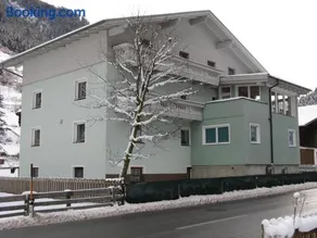 Wohnung mit 6 Schlafzimmern für 13 Personen - Image 2