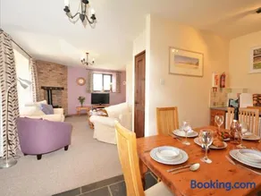 2 Bed in Newton Abbot oc-61775 - Image 2