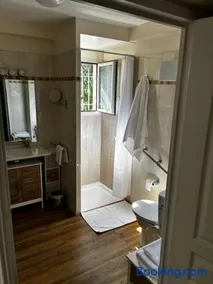Appartement en bord de rivière, près des plages - Image 5