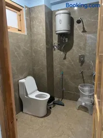 JISPA PEAK GUEST HOUSE AND RESTAURANT - Image 3