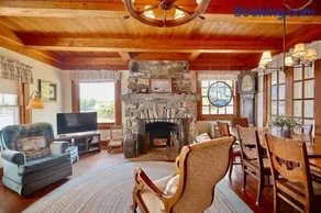 Quiet Oceanfront Cottage with Dock - Image 2