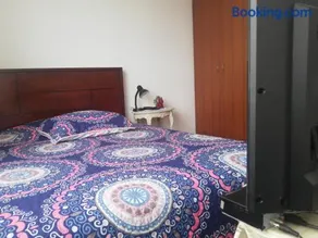 Habitación en excelente sector con baño privado externo - Image 2