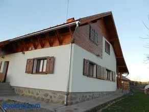 Eszter Guesthouse - Image 2