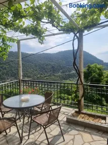 Zeus Apartman - Image 1
