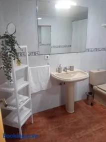 Apartamento Salamandra 100m2 con AC, piscina y terraza - Image 5