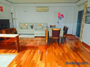 At Sathon apartment - Image 4