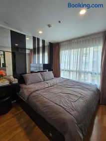 Comfy apartment City center Pool Gym WiFi - Image 1
