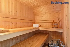 Vakantievilla met luxe en sauna in duinenreservaat - Image 1
