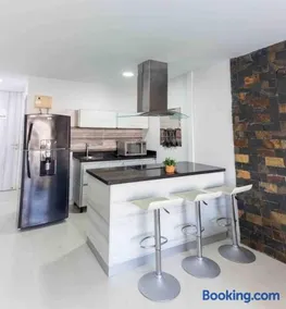 Prime Location: Fully Equipped Loft in El Laguito - Image 4