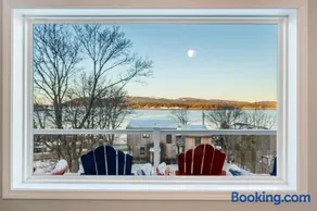 Phoenix Aerie Birds-Eye Harbor Views, Maritime Loft, Harbor Watch Sunrise Deck - Image 1