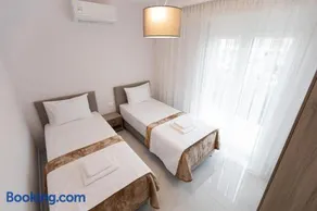 Victoria Residence - Image 1