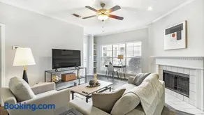 Landing Modern Apartment with Amazing Amenities (ID8796X21) - Image 2