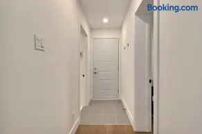 Home away from home, 2 BDRs near metro,8 mins to DT - Image 2