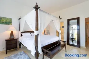 Exclusive Luxury Villa in Valbonne - Image 3