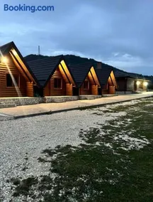 Alpin Chalet - Image 1
