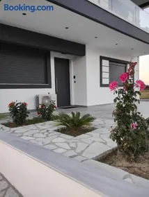 Luxury Apartments - Image 2