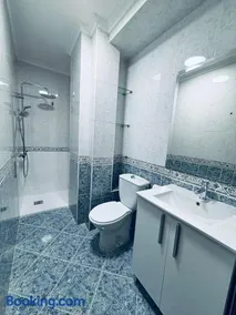 Vivienda Turística Centro, planta baja, zona tranquila, fácil aparcamiento - Image 3