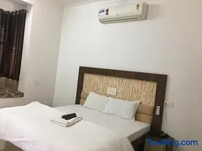 Roop Shree Hotel - Image 2