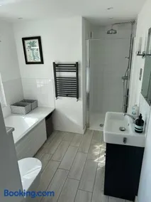 Captains Cabin - Image 4