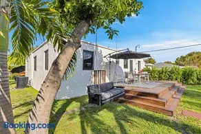Miami Palms Serene - Image 4