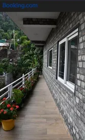 Suraj Home Stay - Image 1
