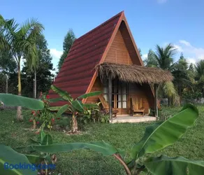 Hébergement rural Irakomby, trois chalets cosy - Image 1