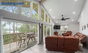 Cozy Fox Lake Cottage-Great Lakeview-Family Warm - Image 1