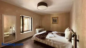 Villa Jessica Apartments - Image 3