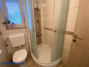 Villa Laguna - Image 1