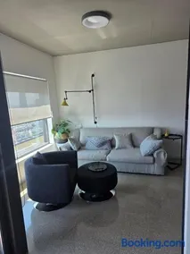 The best view of the river 34th Floor Gym - Image 2