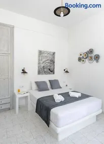 Provenzo Luxury Apartments and Suites - Image 1