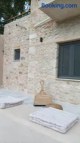 Pyrrichos Stone House - Image 5