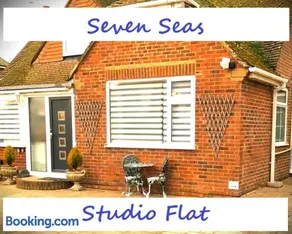 Seven Seas Beach Retreat - Image 3