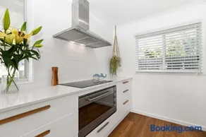 A Little Ocean Breeze - A charming coastal escape - Image 2