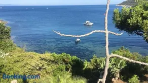 Villa Ray Beach - Image 1