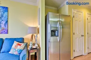 Corpus Christi Beachfront Condo w/ Pool Access! - Image 4