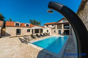Luxury Villa Cortile - Image 2