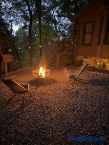Luxury Cabin w viewsToccoa HotTubFireptPets - Image 2